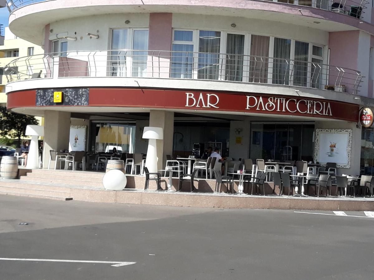 Mamaia Summerland Mrs Exterior photo